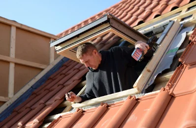 Pose de fenêtres de toit Velux à Champenoux